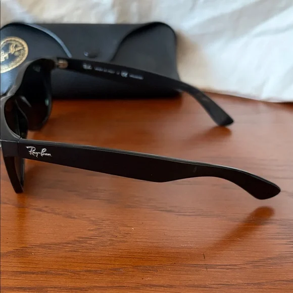Ray-Ban New Wayfarer Classic - Picture 5 of 8